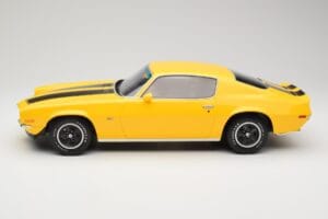 Chevrolet Camaro Z28 RS Daytona Yellow Otto 1:12 G085 Resin - image 3 of 6