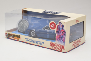 Chevrolet Camaro Z28 Stranger Things With Collectible Coin Metals Diecast 1:24 31110 Diecast - image 3 of 3