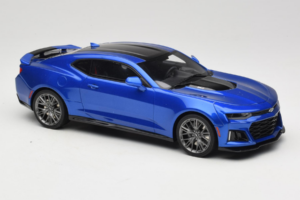 Chevrolet Camaro ZL1 Gen 6 Blue GT Spirit 1:18 GT177 Resin - image 4 of 6