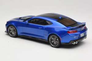 Chevrolet Camaro ZL1 Gen 6 Blue GT Spirit 1:18 GT177 Resin - image 5 of 6