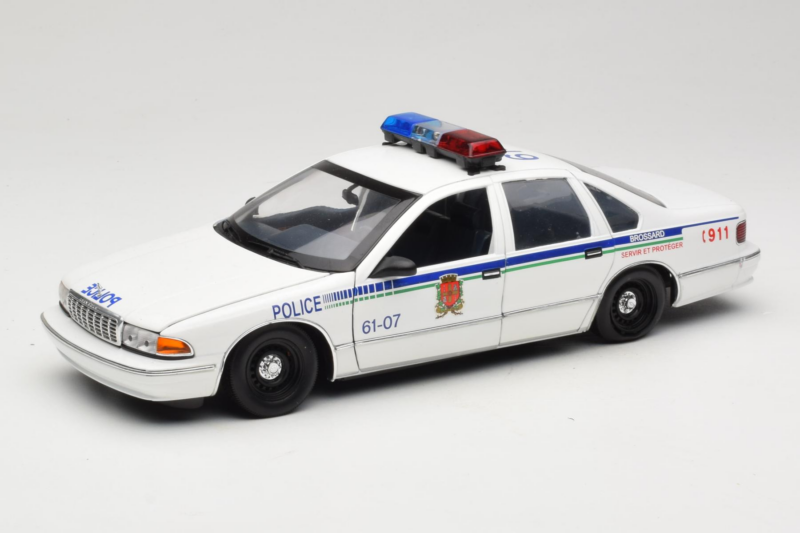 Chevrolet Caprice Canada Police UT Models 1:18 Chevrolet Caprice Canada Police UT Models 1:18 21023 Diecast