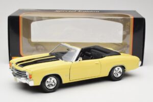 Chevrolet Chevelle SS 454 Yellow Maisto 1:18 531890 Diecast - image 8 of 8