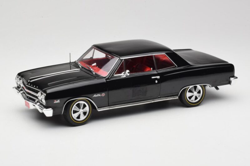 Chevrolet Chevelle Z-16 Black American Muscle 1:18 AMM1061/06 Diecast