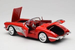 Chevrolet Corvette C1 Red Motormax 1:18 73100TC Diecast - image 5 of 8