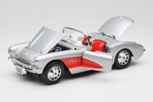 Chevrolet Corvette C1 Silver Bburago 1:18 3034 Diecast - image 2 of 8