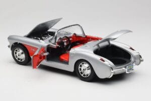 Chevrolet Corvette C1 Silver Bburago 1:18 3034 Diecast - image 5 of 8