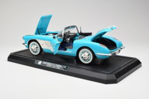 Chevrolet Corvette C1 Hard Top Blue Solido 1:12 1202-M1 Diecast - image 5 of 8
