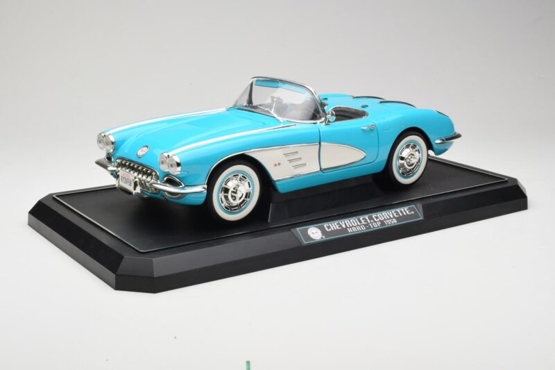 Chevrolet Corvette C1 Hard Top Blue Solido 1:12 1202-M1 Diecast
