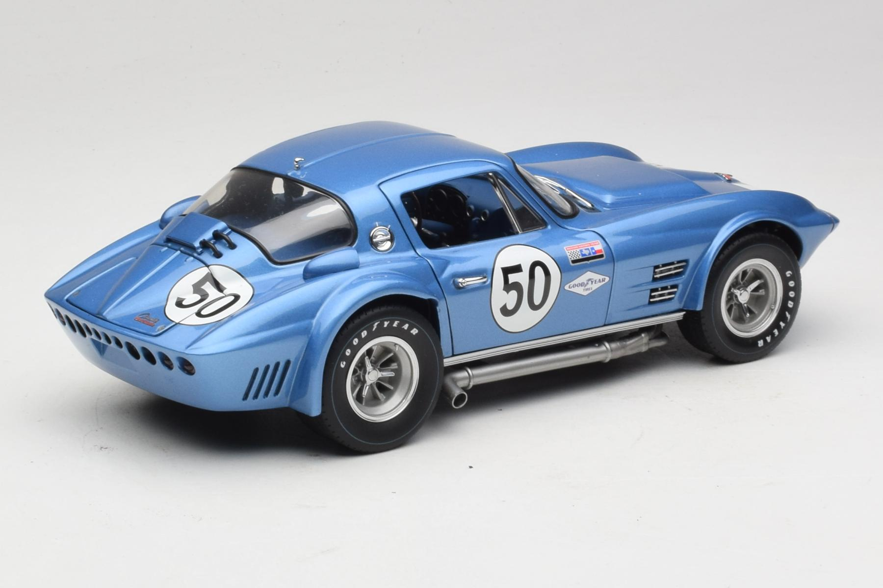 Exoto Corvette Grand Sport 1:18 #50 Nassau 1963