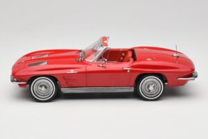 Chevrolet Corvette C2 Sting Ray Cabriolet Riverside Red Norev 1:18 189056 Diecast - image 3 of 6