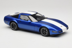 Chevrolet Corvette C4 Grand Sport Admiral Blue GT Spirit 1:18 GT538 Resin - image 4 of 6