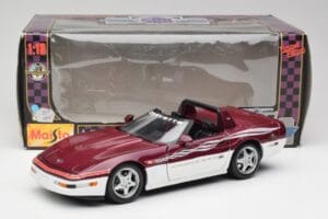 Chevrolet Corvette C4 Indy 500 Pace Car Maisto 1:18 56011 Diecast - image 8 of 8