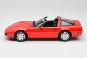 Chevrolet Corvette C4 Torch Red GT Spirit 1:18 GT537 Resin - image 3 of 6