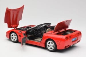 Chevrolet Corvette C5 Cabriolet Red Bburago 1:18 3076 Diecast - image 5 of 8