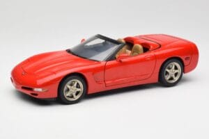 Chevrolet Corvette C5 Convertible Red UT Models 1:18 21006 Diecast