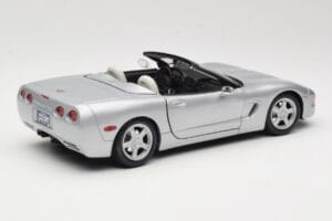Chevrolet Corvette C5 Convertible Silver Maisto 1:18 50317 Diecast - image 3 of 8