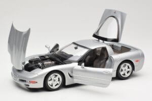Chevrolet Corvette C5 Silver Bburago 1:18 3056 Diecast - image 2 of 8