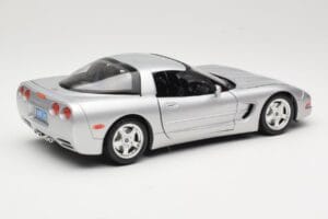 Chevrolet Corvette C5 Silver Bburago 1:18 3056 Diecast - image 3 of 8