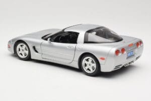 Chevrolet Corvette C5 Silver Bburago 1:18 3056 Diecast - image 7 of 8