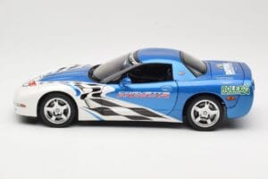 Chevrolet Corvette C5 Pace Car Rolex 24 at Daytona 1999 UT Models 1:18 39944 Diecast - image 4 of 8