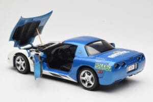 Chevrolet Corvette C5 Pace Car Rolex 24 at Daytona 1999 UT Models 1:18 39944 Diecast - image 5 of 8