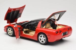 Chevrolet Corvette C5 Targa Red UT Models 1:18 21001 Diecast - image 5 of 8