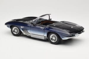 Chevrolet Corvette Mako Shark Dark Blue UT Models 1:18 21061 Diecast - image 7 of 8