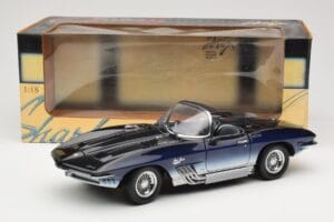Chevrolet Corvette Mako Shark Dark Blue UT Models 1:18 21061 Diecast - image 8 of 8