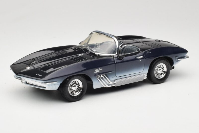 Chevrolet Corvette Mako Shark Motormax 1:18