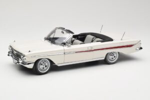 Chevrolet Impala Convertible White Sun Star 1:18 3405 Diecast