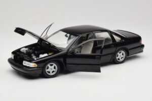 Chevrolet Impala SS Black UT Models 1:18 21031 Diecast - image 2 of 8