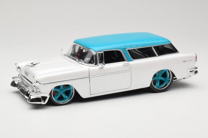Chevrolet Nomad White Maisto 1:18 32613 Diecast