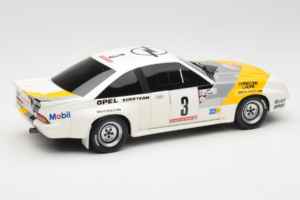 Opel Manta 400 Group B Rally Tour de Corse 1984 With Chevrolet G30 Service Van Otto 1:18 OT491 Resin - image 11 of 13