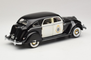Chrysler Airflow Police Car Signature Models 1:18 CCSM01 Diecast - image 2 of 6