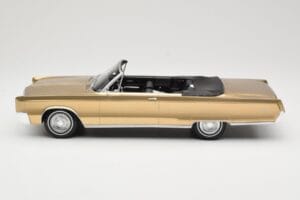 Chrysler Newport Convertible Gold Metallic BoS Models 1:18 BOS273 Resin - image 3 of 6