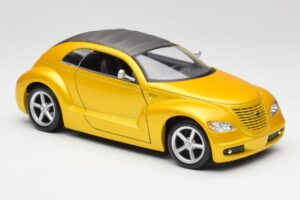 Chrysler Pronto Cruizer Gold Maisto 1:18 37800 Diecast - image 6 of 8