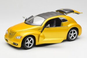 Chrysler Pronto Cruizer Gold Maisto 1:18 37800 Diecast - image 2 of 8