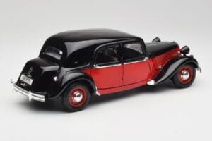 Citroen 15CV 6 Cyl Black & Red Valmy Maisto 1:18 56009 Diecast - image 3 of 8