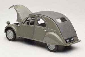 Citroen 2CV Grey Maisto 1:18 31834 Diecast - image 5 of 8