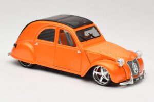 Citroen 2CV Orange Maisto 1:18 31321 Diecast - image 6 of 8
