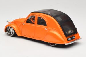 Citroen 2CV Orange Maisto 1:18 31321 Diecast - image 7 of 8