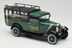 Citroen C4 F Palace Hotel Green Solido 1:18 118303-00 Diecast - image 4 of 6