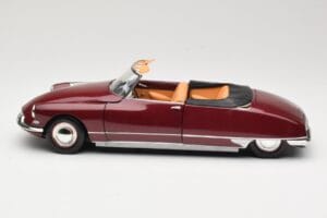 Citroen DS19 Cabriolet Bordeaux Norev 1:18 181561 Diecast - image 4 of 8