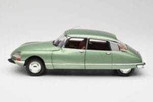 Citroen DS23 Pallas Green Norev 1:18 181570 Diecast - image 4 of 8