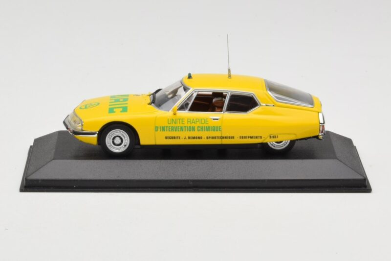 Citroen SM Maserati Unite Rapide d'Intervention Chimique Minichamps 1:43 Citroen SM Maserati Unite Rapide d'Intervention Chimique Minichamps 1:43 400111091 Diecast