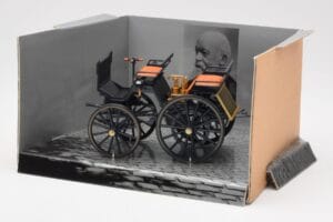 Daimler Motorkutsche 1886 Minichamps 1:24 B66040002 Diecast - image 3 of 4