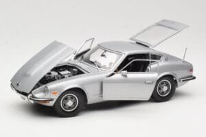 Datsun 240Z S30 Silver Sun Star 1:18 3503 Diecast - image 2 of 8