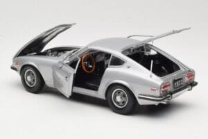 Datsun 240Z S30 Silver Sun Star 1:18 3503 Diecast - image 5 of 8