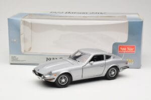 Datsun 240Z S30 Silver Sun Star 1:18 3503 Diecast - image 8 of 8