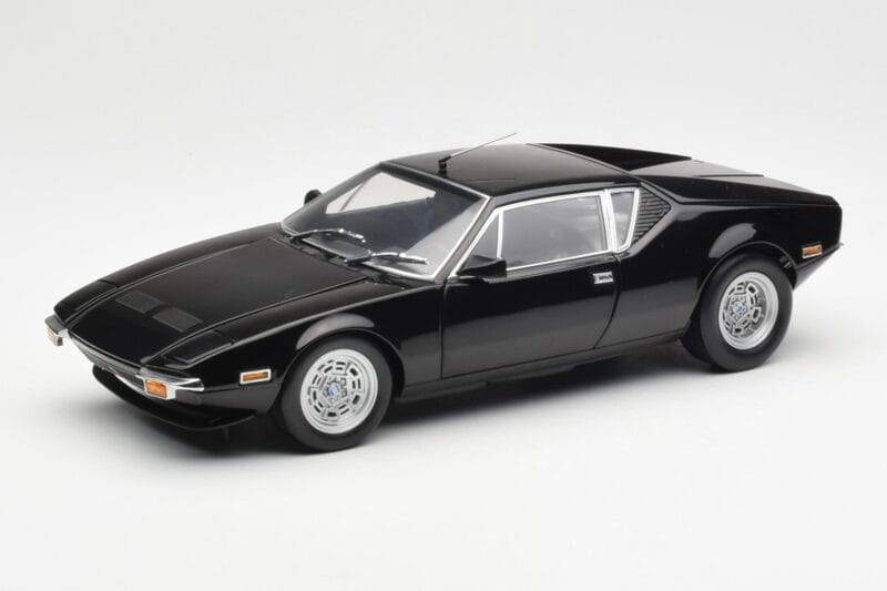 De Tomaso Pantera Black Kyosho 1:18 08851BK Diecast